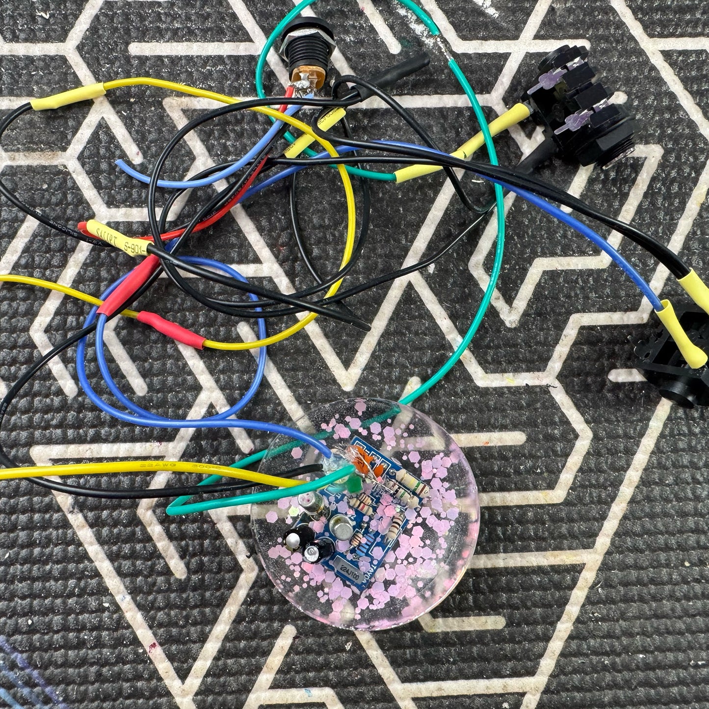 WÅTRFÜZZ - House Plant Fuzz Circuit in Resin